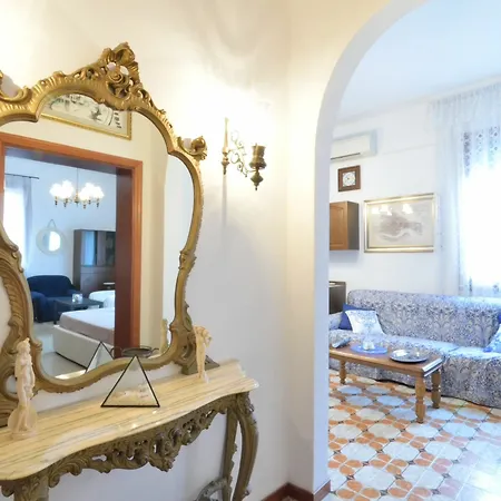 Redentore Apartment *