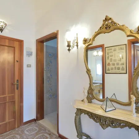 Redentore Apartment *